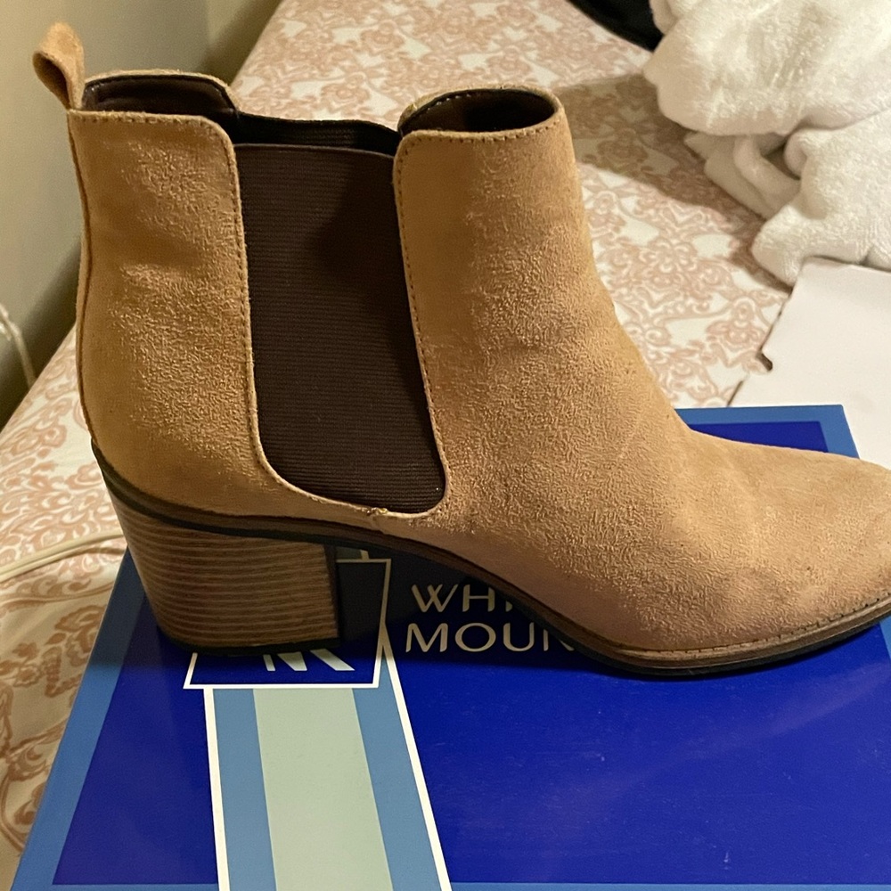 Brown ankle booties!